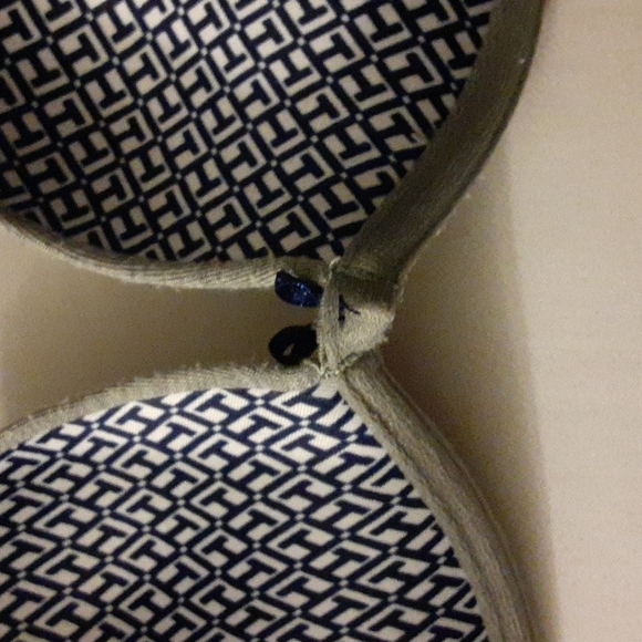 Size 34C Tommy Hilfiger logo bra - Picture 7 of 13
